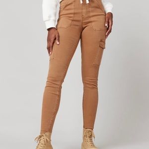 spanx BNWT stretch cargo pants.